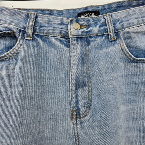 Nasty Gal Mom Jeans Blue Denim Lover No Entry Embroidered Women's Size 14 - Picture 6 of 12